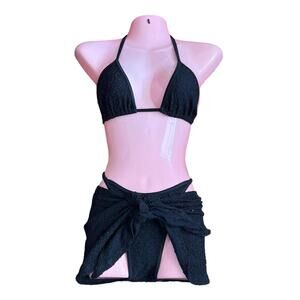 Vintage deadstock textured black bikini/sarong set
